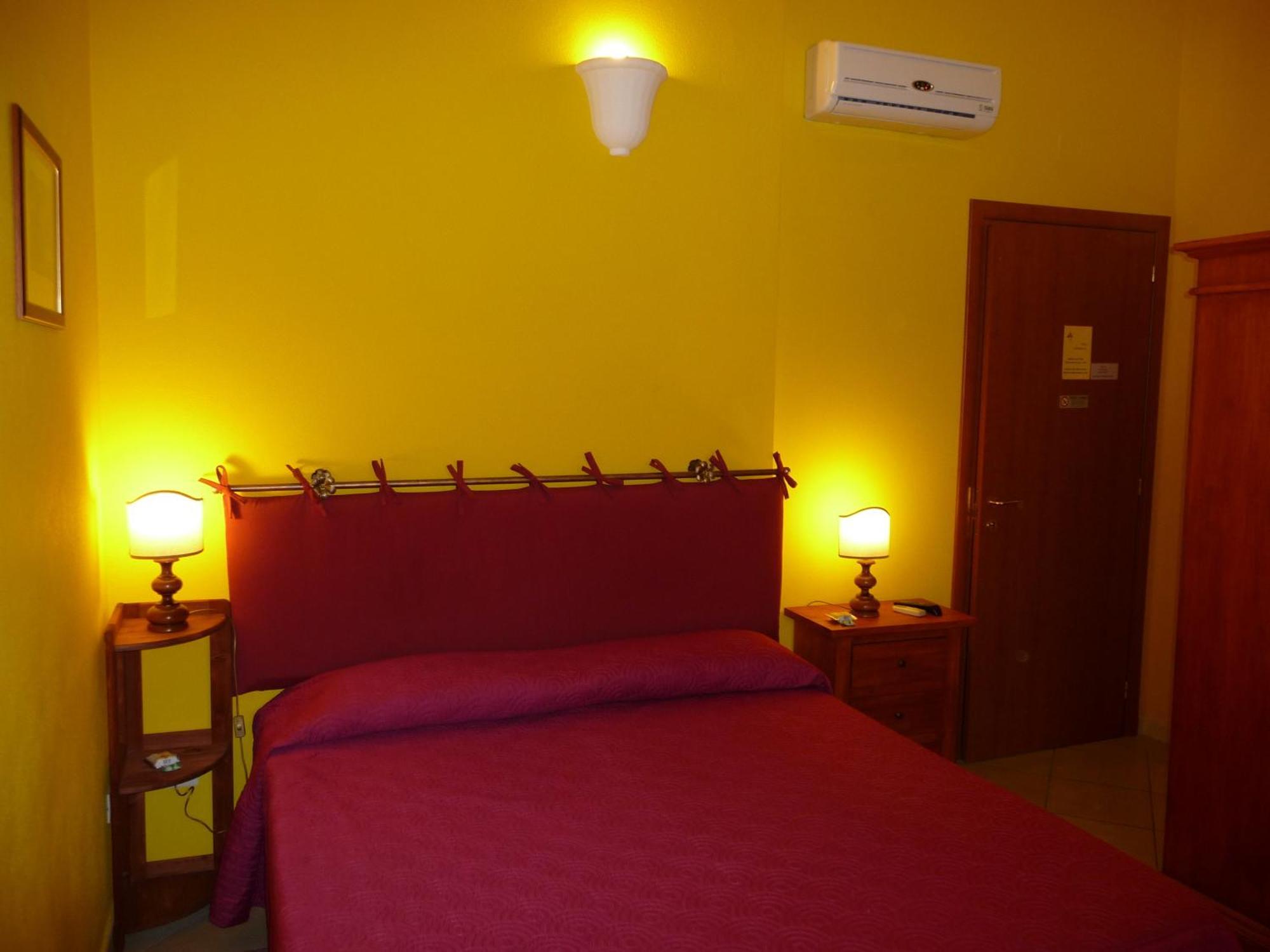 Aldebaran Centro Storico Villa Cagliari Exterior photo